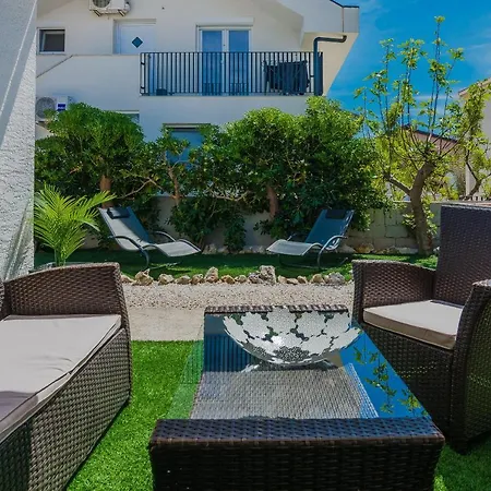 House Bukal Holiday home Vir