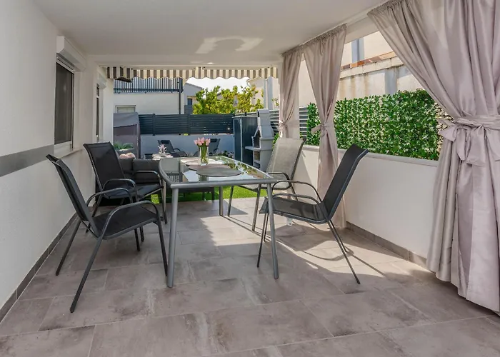 House Bukal * Вир